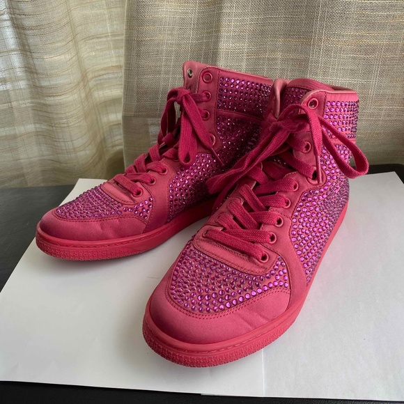 GUCCI PINK FUSCHIA LEATHER FAUX DIAMOND ACCENT LACED HI-CUT SNEAKERS RUBBER 37-7 - Picture 2 of 10
